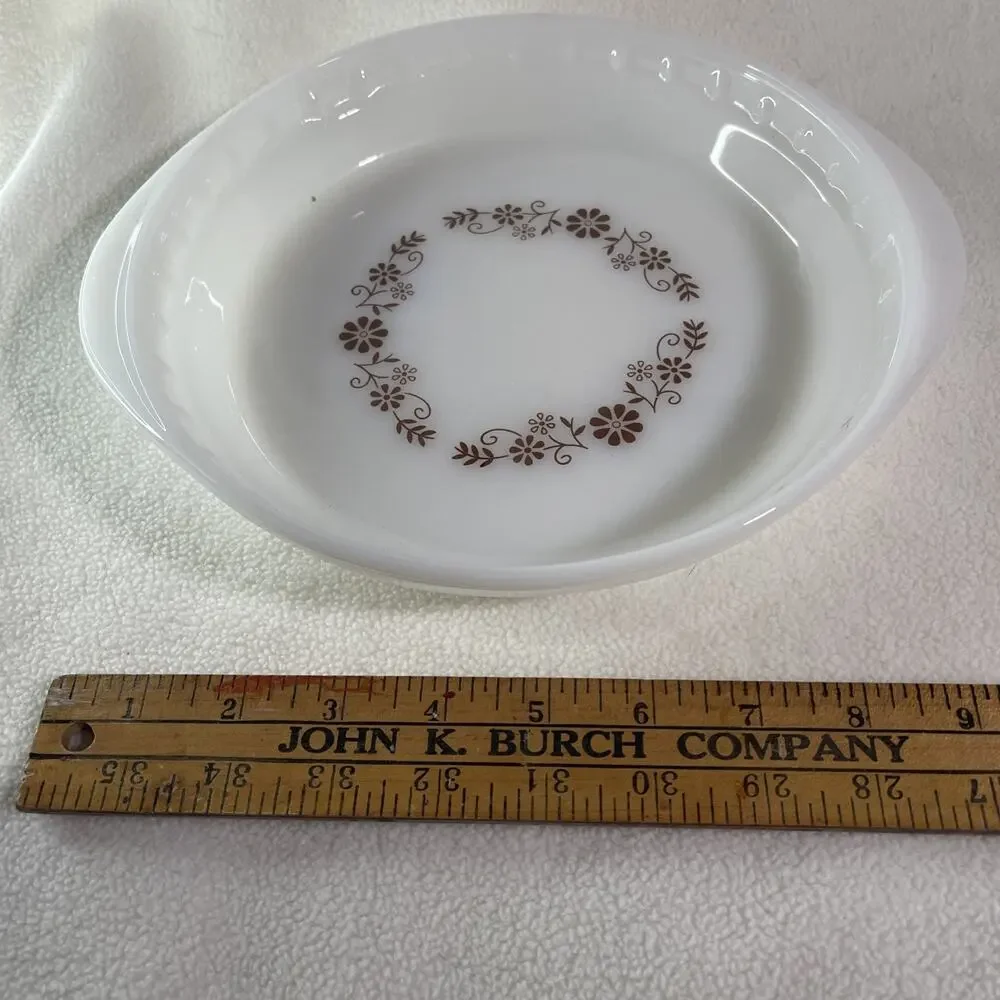 Vintage Milk Glass Fluted Pie Plate Brown Daisy Retro Dyna ware Pyr-O-Rey 9